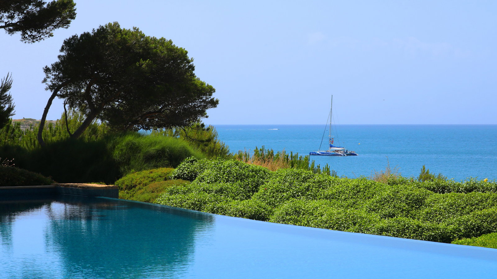 INFINITUM Beach Club named Europe's best at World Travel Awards